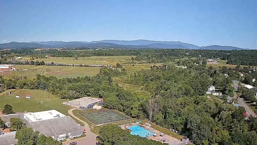 16 New Haven Rd, Vergennes, VT à vendre - Vidéo sur l’annonce professionnelle – Image 2 sur 10