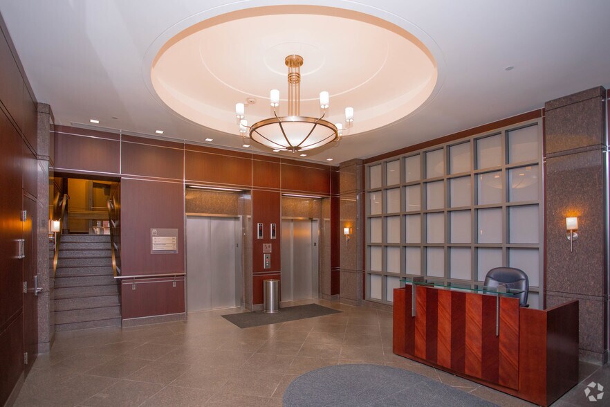 104-114 Willits St, Birmingham, MI à louer - Hall d’entrée – Image 2 sur 9