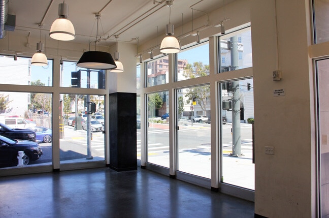 1501 Filbert St, San Francisco, CA 94123 - Lot C1, 2, 3 - - Photo intérieure - Image 2 of 4
