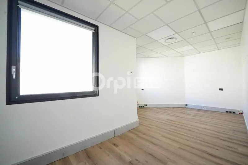 13 Quai Du Commerce, Lyon à louer - Photo intérieure – Image 3 sur 7