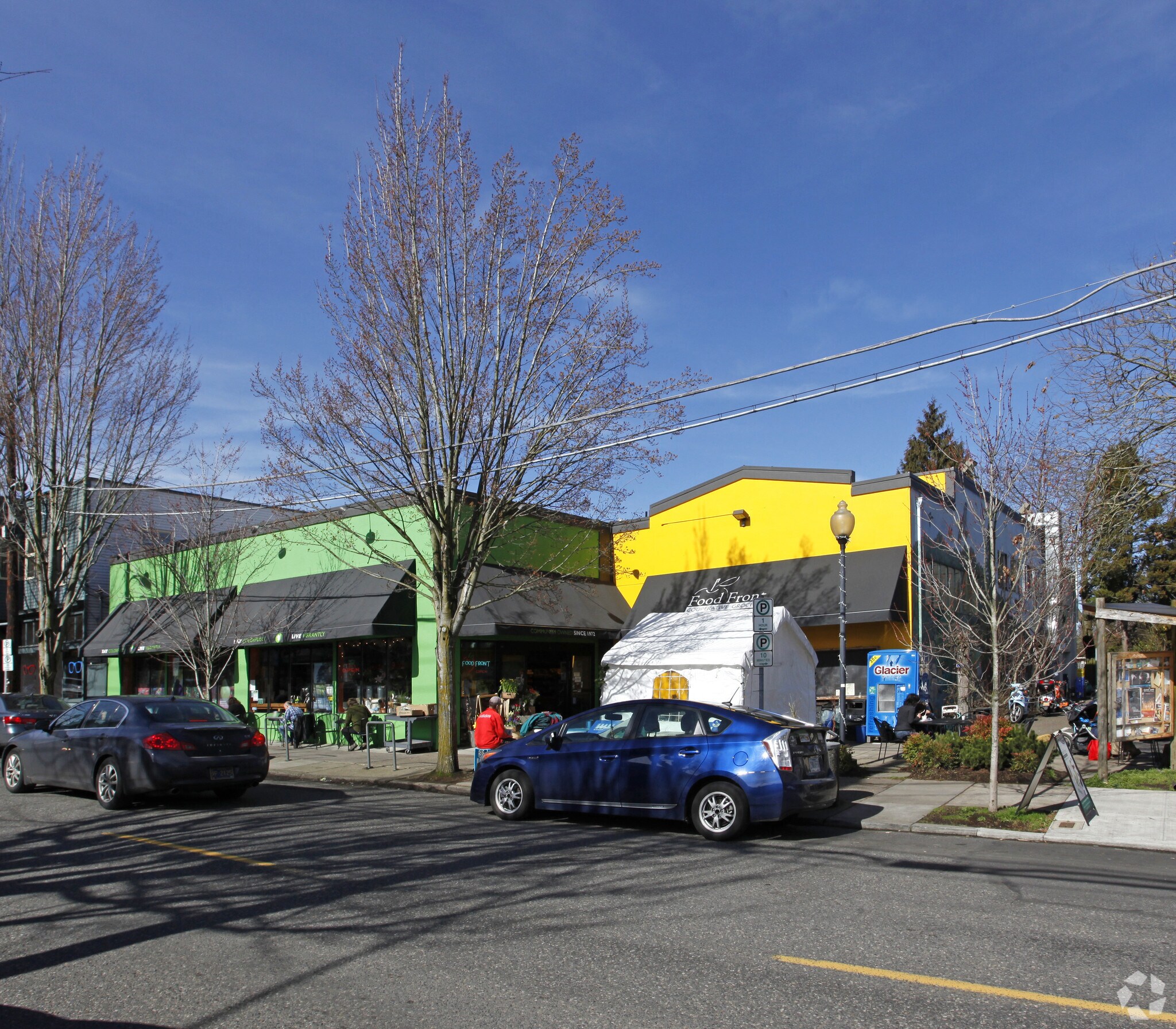 2375 NW Thurman St, Portland, OR à louer Photo principale– Image 1 sur 4