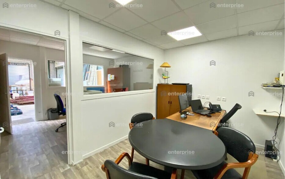 Local d’activités dans Lachelle à louer - Photo intérieure – Image 3 sur 5