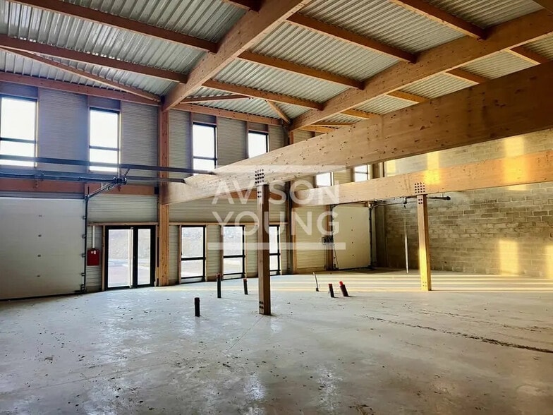 Local d’activités dans Puiseux-en-France à louer - Photo intérieure – Image 3 sur 4