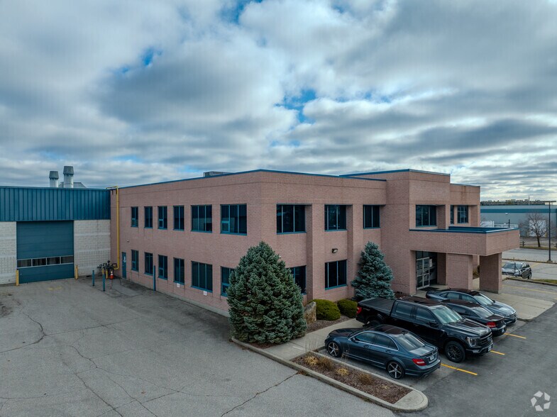 170 Werlich Dr, Cambridge, ON à louer - Photo de l’immeuble – Image 3 sur 7