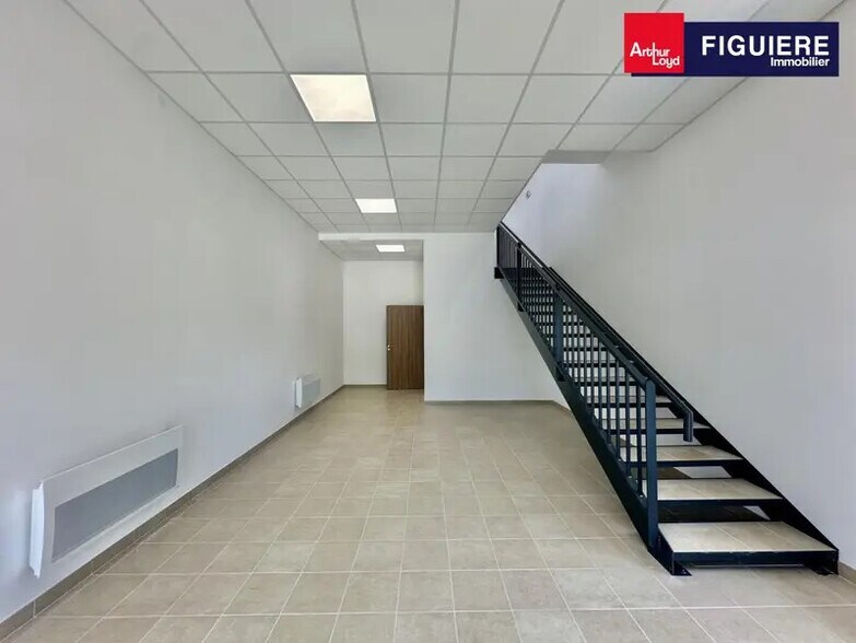 509 Allée Du Verdon, Venelles à louer - Photo de l’immeuble – Image 3 sur 16
