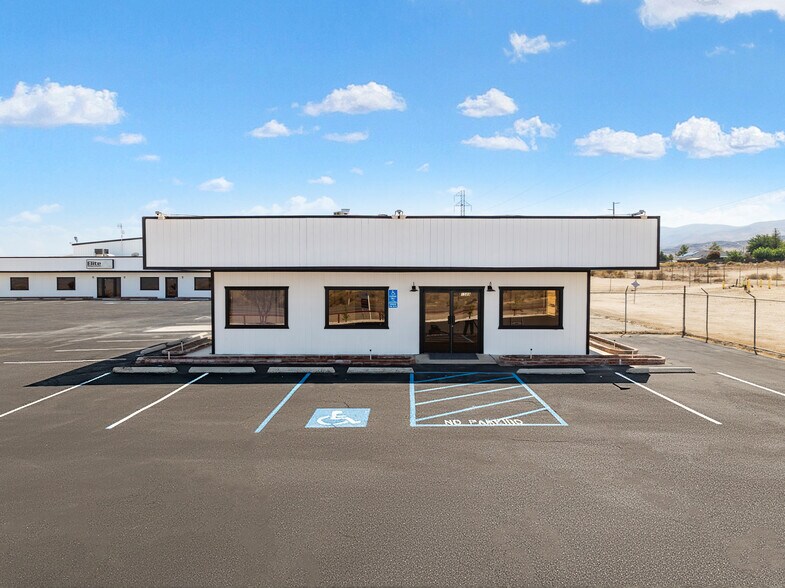 1589 Kern St, Taft, CA à vendre - Photo de l’immeuble – Image 3 sur 25