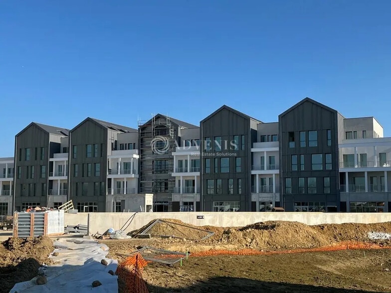 Local commercial dans Serris à louer - Photo de l’immeuble – Image 2 sur 8