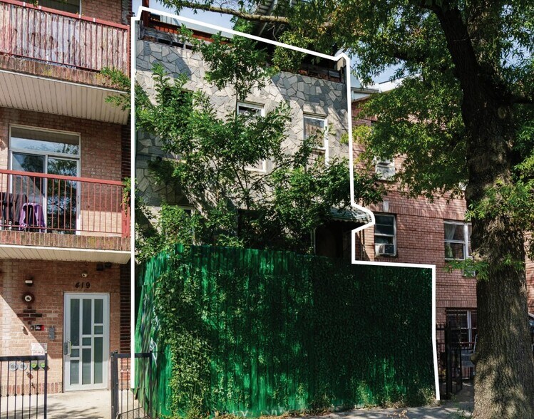 421 Hart St, Brooklyn, NY à vendre - Photo de l’immeuble – Image 3 sur 3