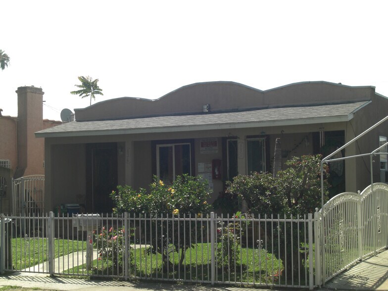 632 E 85th St, Los Angeles, CA à vendre - Photo de l’immeuble – Image 2 sur 3