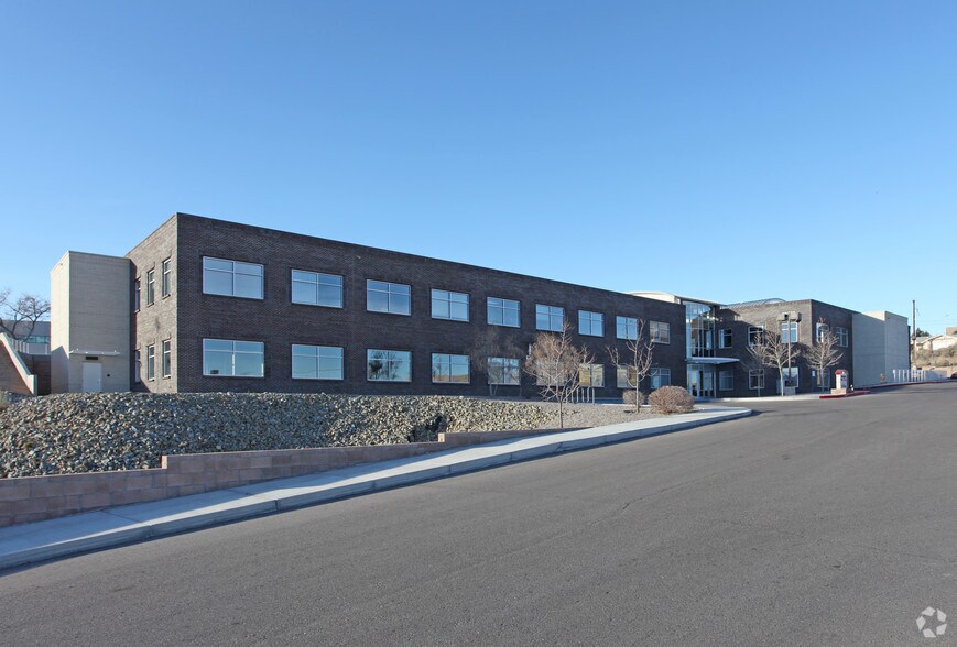 10511 Golf Course Rd NW, Albuquerque, NM à louer - Photo de l’immeuble – Image 2 sur 8