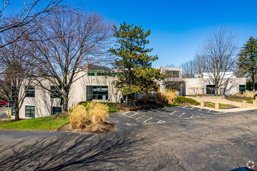 450 Grant St, Akron, OH à vendre - Photo de l’immeuble – Image 3 sur 22