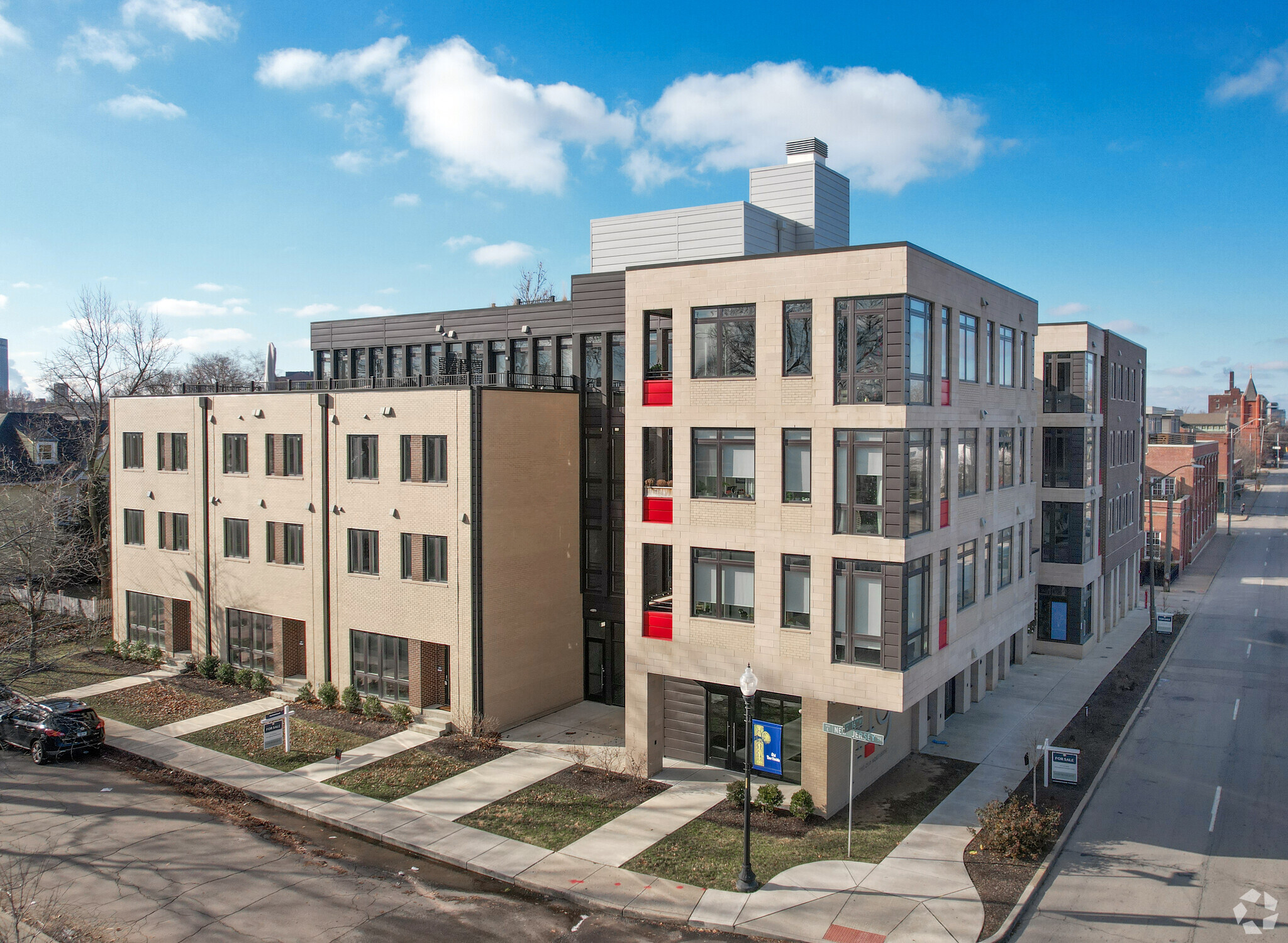 319 E 16th St, Indianapolis, IN à louer Photo principale– Image 1 sur 6