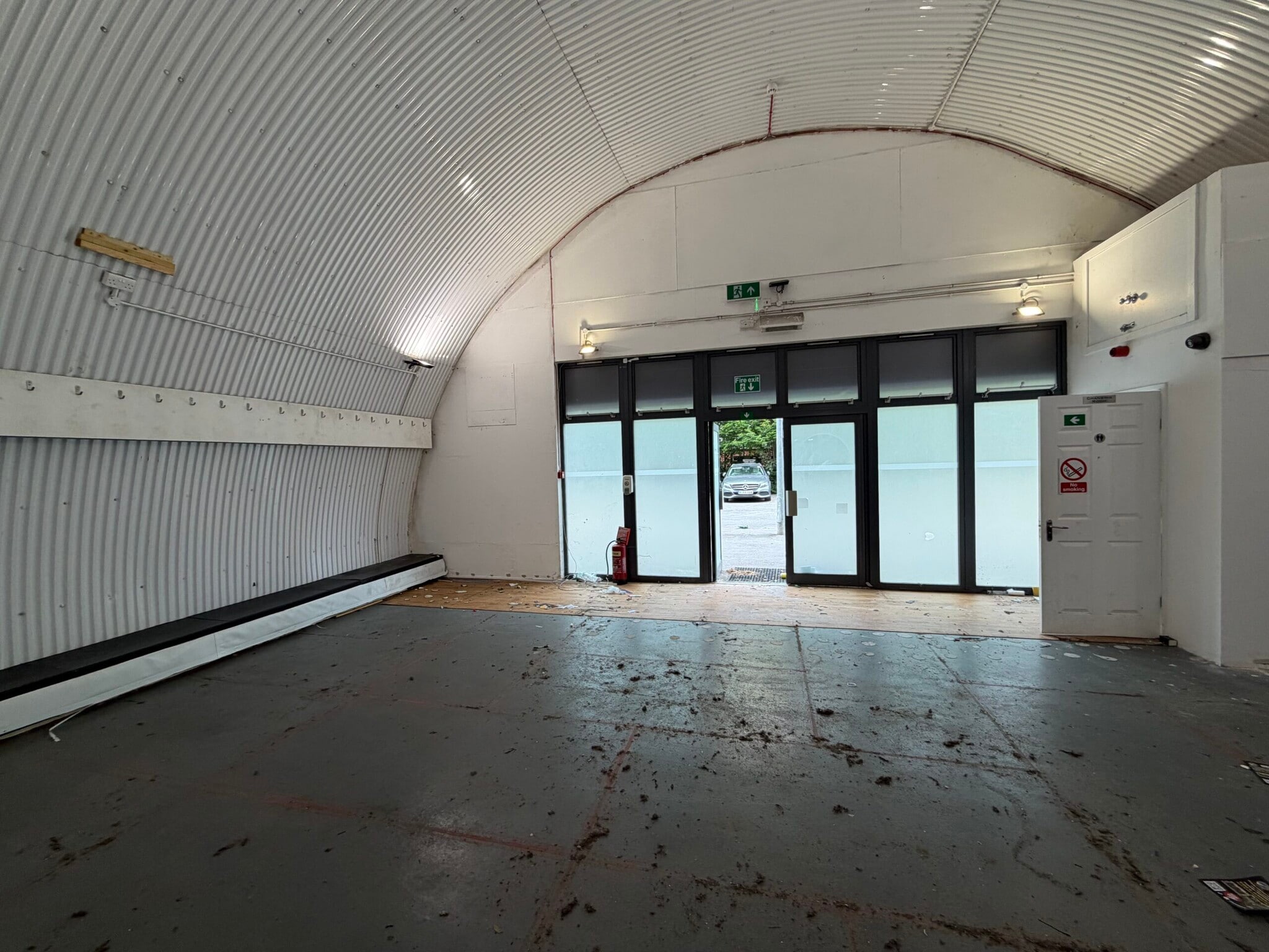 Arch 32 Stanley Rd, Harrow à louer Photo intérieure– Image 1 sur 2