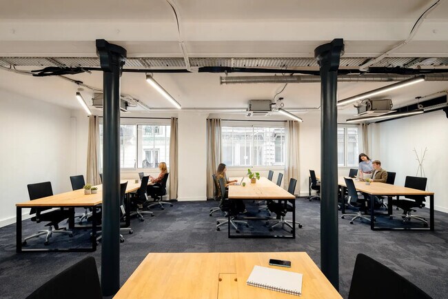 Plus de détails pour 17 Rue Richer, Paris - Coworking à louer