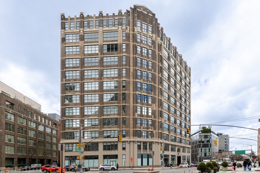 205 hudson St, New York, NY à louer - Photo de l’immeuble – Image 2 sur 10