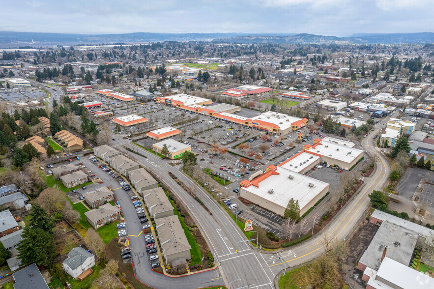 300-900 NW Eastman Pky, Gresham, OR à louer - Aérien – Image 2 sur 24