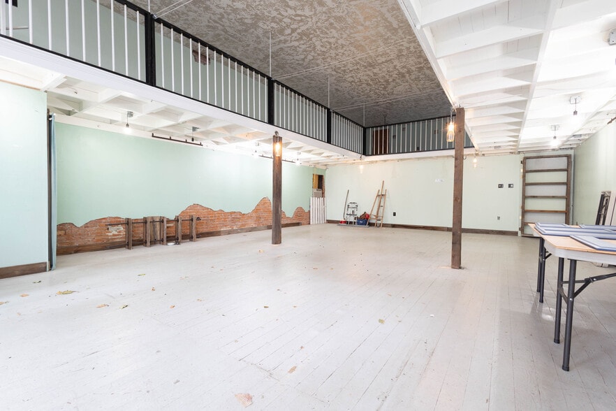 306 S Main, Union, OR à vendre - Photo intérieure – Image 3 sur 30