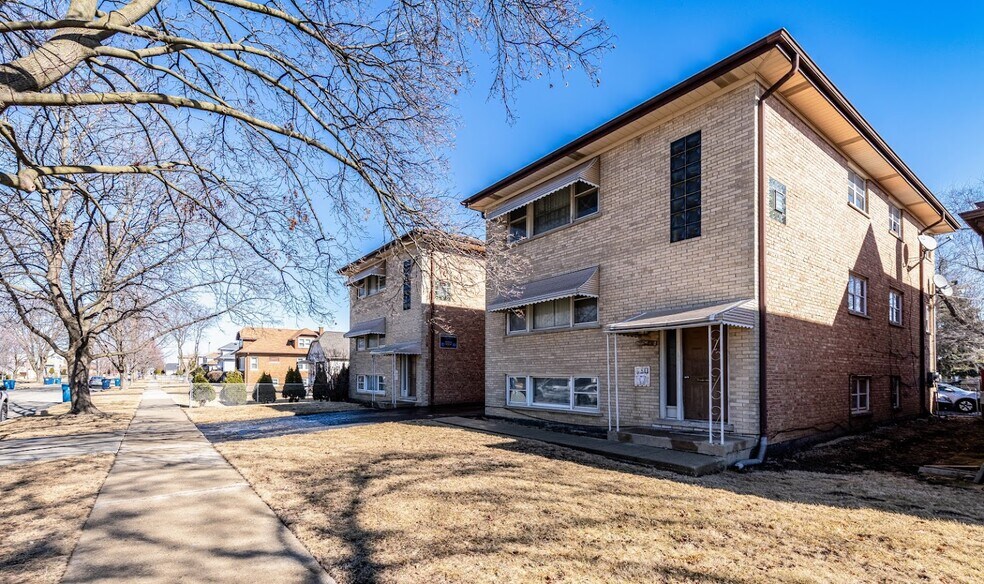 1617 N 35th Ave, Melrose Park, IL à vendre - Photo de l’immeuble – Image 3 sur 32