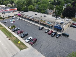 Plus de détails pour 1011-1025 S Main St, West Bend, WI - Local commercial à louer
