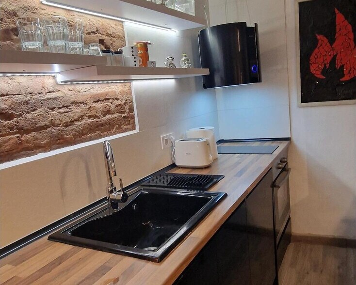 Immeuble residentiel dans Barcelone, Barcelona à vendre - Photo intérieure – Image 3 sur 3