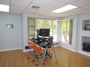 13382-13422 SW 128th St, Miami, FL à louer Photo de l’immeuble– Image 1 sur 4