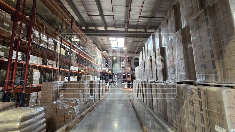 Industriel/Logistique dans Vitrolles à louer - Photo de l’immeuble – Image 1 sur 10