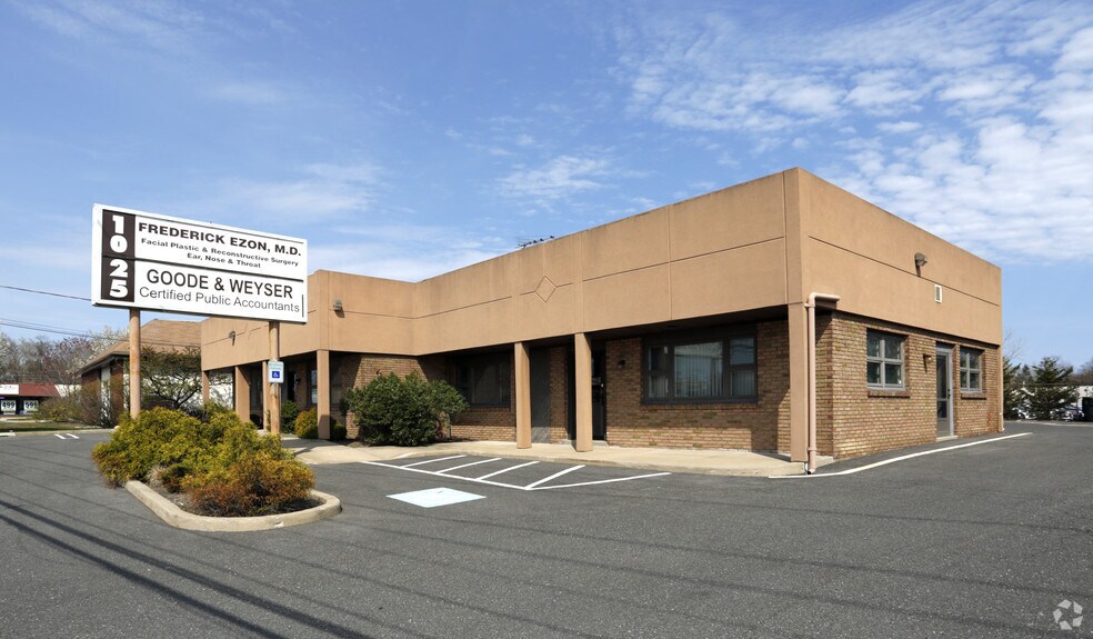 1025 Route 35, Ocean, NJ à vendre - Photo principale – Image 1 sur 5
