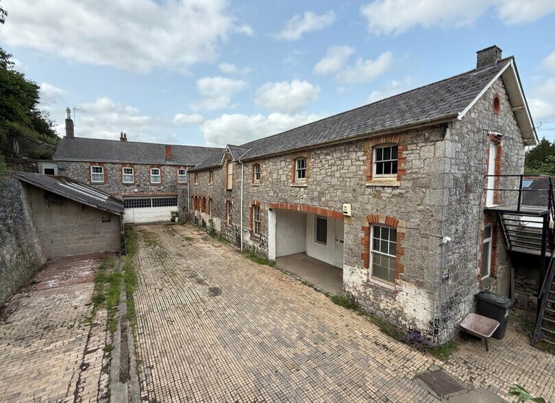 Jetty Marsh Rd, Newton Abbot à vendre - Photo principale – Image 1 sur 9