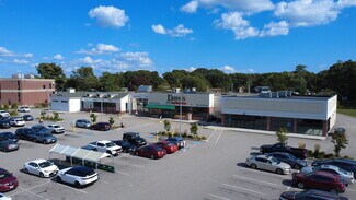 Plus de détails pour 2574 W Shore Rd, Warwick, RI - Local commercial à louer