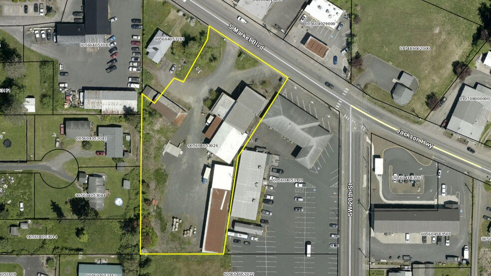 1975 S Market Blvd, Chehalis, WA à vendre - Photo de l’immeuble – Image 2 sur 14