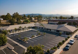 Plus de détails pour 240-260 W Crest St, Escondido, CA - Bureau, Local commercial à louer
