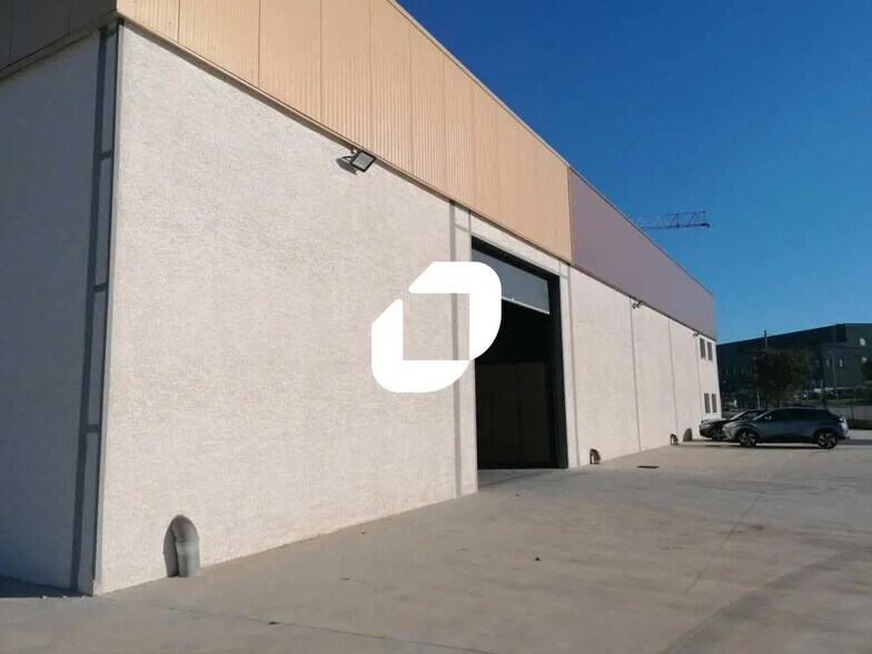 Bureau dans Vauvert à louer - Photo de l’immeuble – Image 3 sur 5