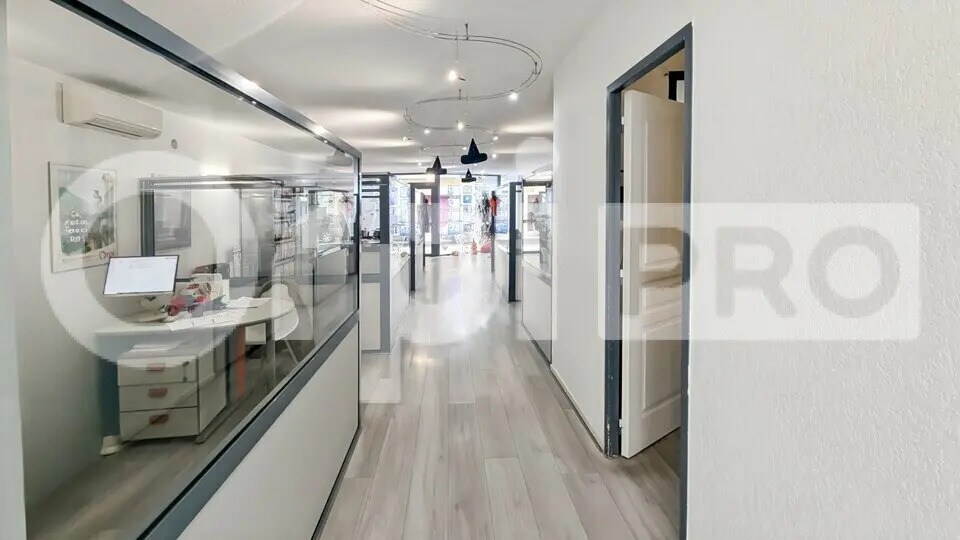 Local d'activités dans Agde à vendre - Photo de l’immeuble – Image 3 sur 6