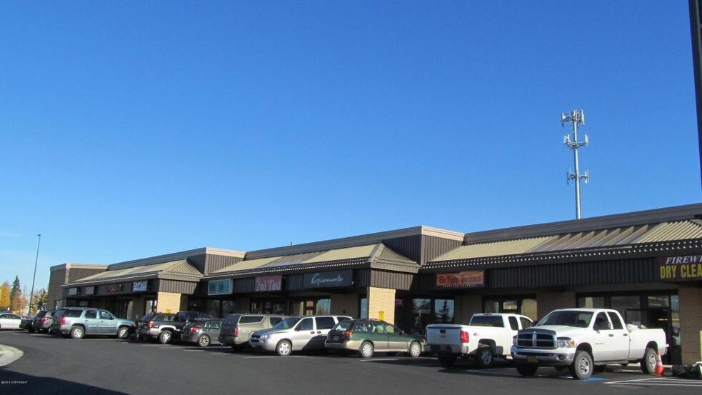 2101 Abbott Rd, Anchorage, AK à louer - Photo principale – Image 1 sur 2
