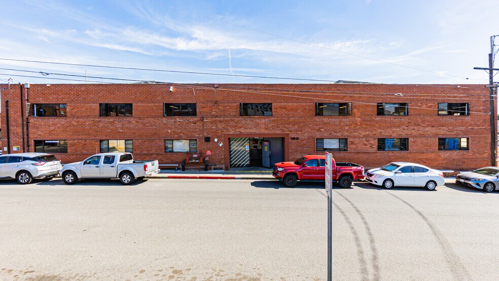 120 Kansas St, El Segundo, CA à vendre - Photo principale – Image 1 sur 9