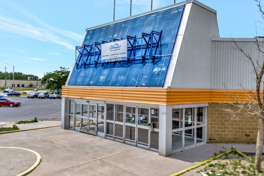 260 Bell Blvd, Belleville, ON à louer - Photo de l’immeuble – Image 2 sur 9