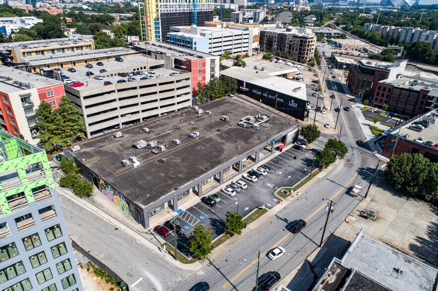 999 Brady Ave NW, Atlanta, GA à louer - Photo de l’immeuble – Image 3 sur 10