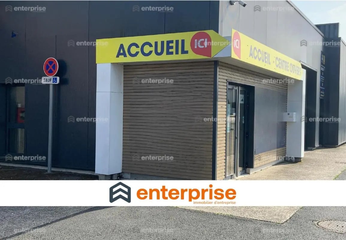 Local commercial dans Longueau à louer Photo de l’immeuble– Image 1 sur 3