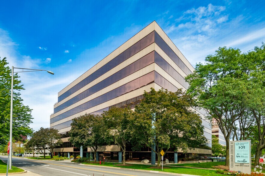 9450 W Bryn Mawr Ave, Rosemont, IL à louer - Photo de l’immeuble – Image 2 sur 7