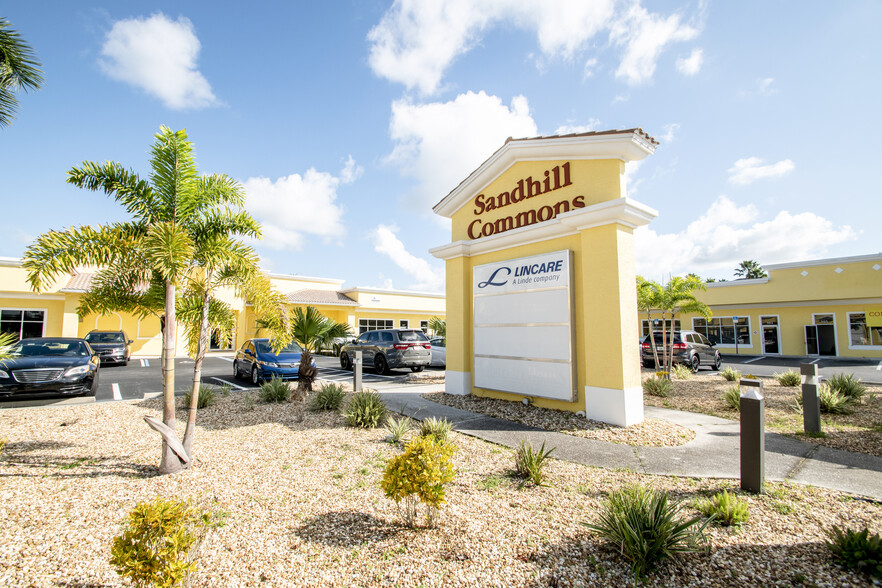 24420 Sand Hill Blvd, Punta Gorda, FL à louer - Photo de l’immeuble – Image 1 sur 27