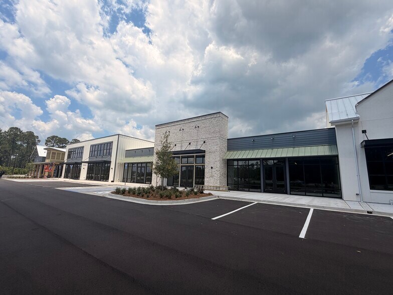 200 Basswood Dr, Savannah, GA à louer - Photo de l’immeuble – Image 2 sur 14