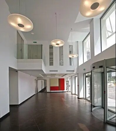 11 Avenue Morane Saulnier, Vélizy-Villacoublay à louer - Photo de l’immeuble – Image 3 sur 7