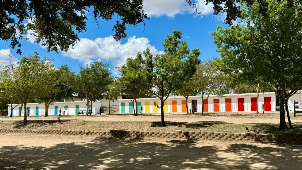 2008-2012 Fisher St, Goldthwaite, TX à vendre - Photo de l’immeuble – Image 2 sur 8