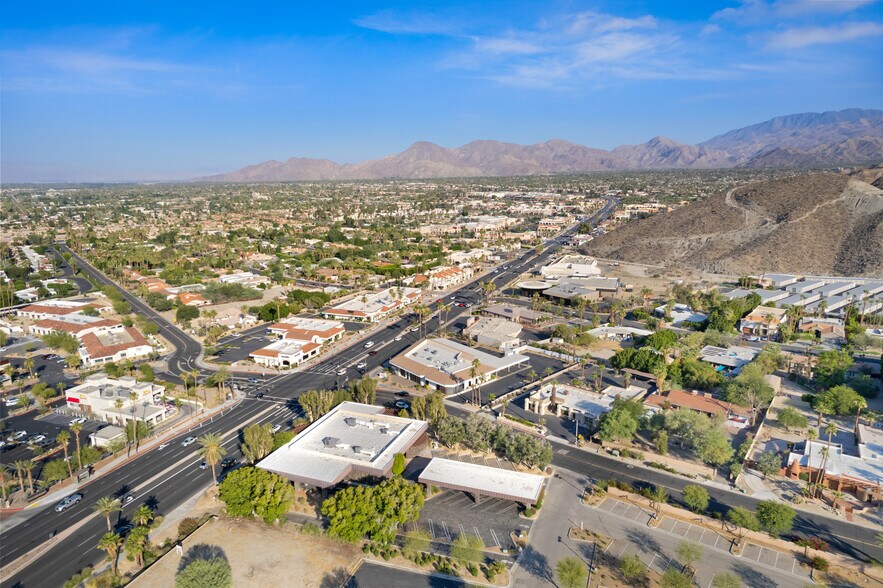 71956 Magnesia Falls Dr, Rancho Mirage, CA à vendre - Photo de l’immeuble – Image 3 sur 27