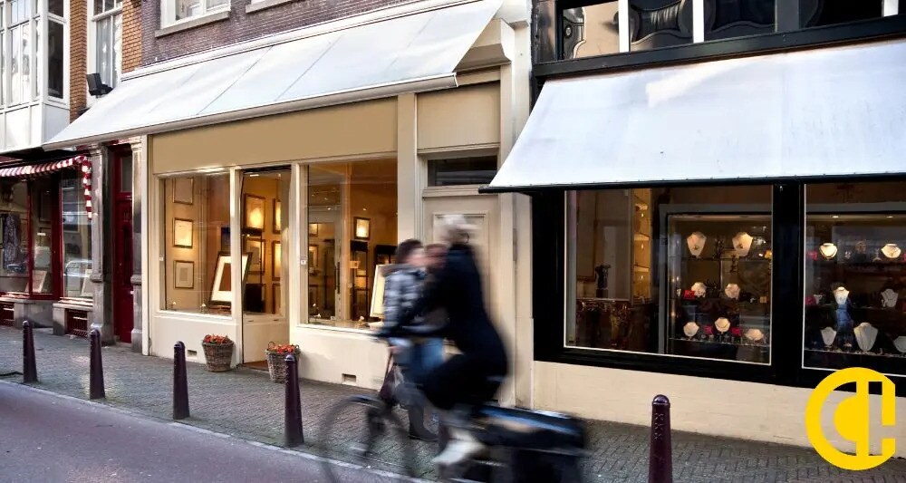 Local commercial dans Lyon à louer Photo de l’immeuble– Image 1 sur 2