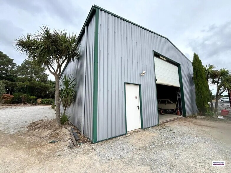 Local d’activités dans Plougoumelen à louer - Photo de l’immeuble – Image 1 sur 1