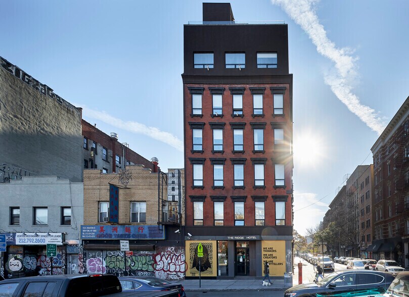 151 E Houston St, New York, NY à louer - Photo de l’immeuble – Image 3 sur 3