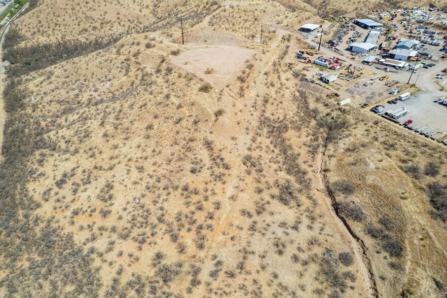 3175 N Silverhill Dr, Nogales, AZ à vendre - Photo de l’immeuble – Image 1 sur 8