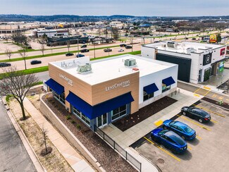 Plus de détails pour 4518 E Washington Ave, Madison, WI - Local commercial à vendre