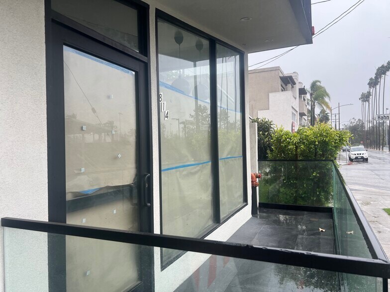 814 N Kenilworth Ave, Glendale, CA à louer - Photo de l’immeuble – Image 3 sur 13
